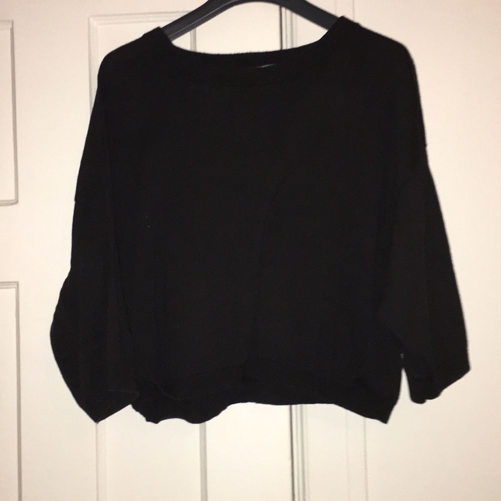 Gap Black Cropped Sweater
